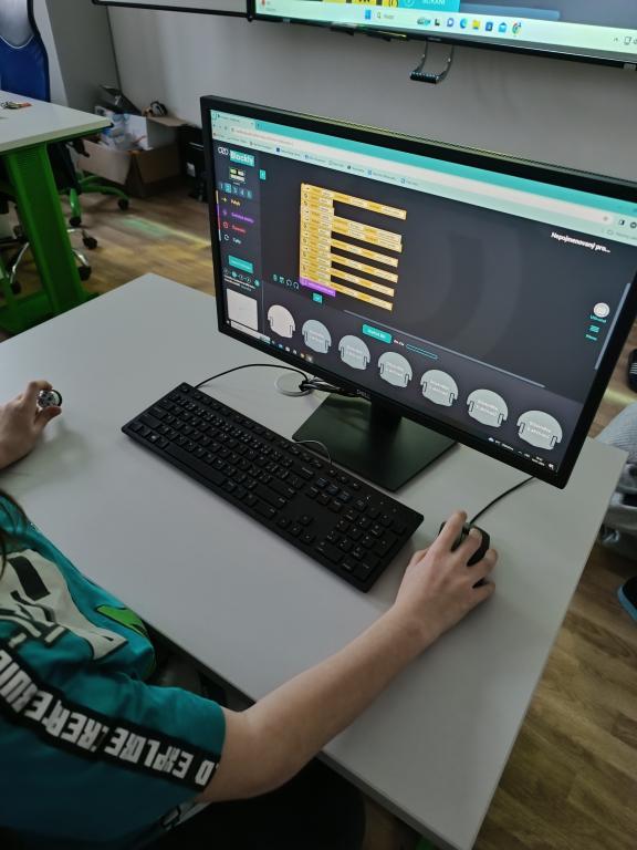 Elektrohrátky - programujeme Ozoboty, 16. 1. 2024