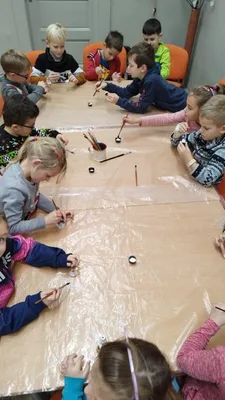 Zvonečkem jsme Vánoce přivolali a příběhem v mini knize se s nimi pro změnu loučíme., 4. 1. 2024