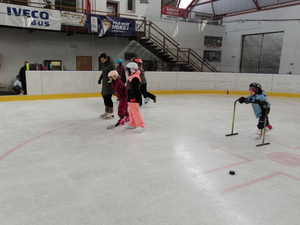 Poslední bruslení v 1. třídě - rozloučení s ledem, 21. 2. 2024