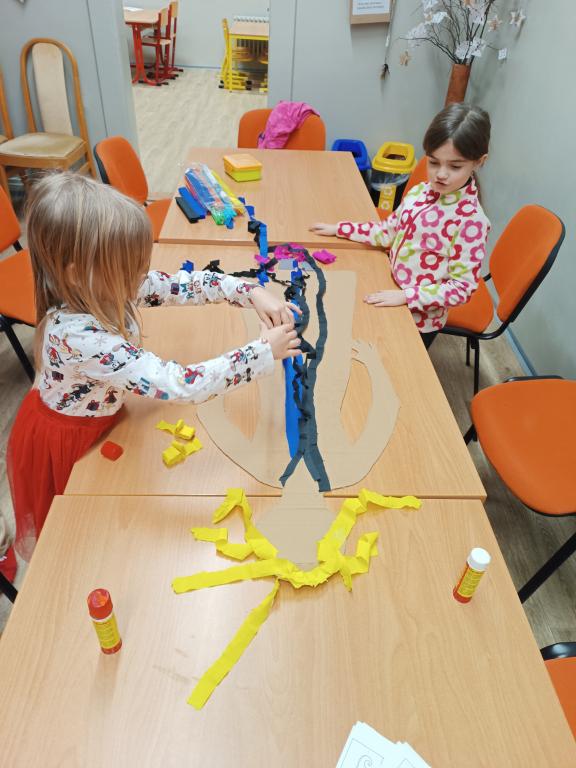 Přípravy na ples vrcholí, 14. 2. 2024