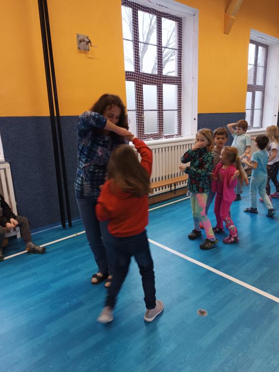 Přípravy na ples vrcholí, 14. 2. 2024