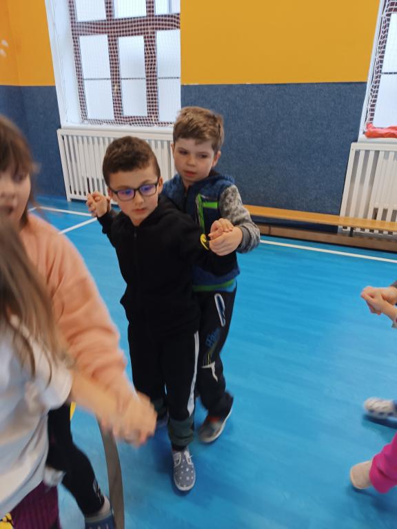 Přípravy na ples vrcholí, 14. 2. 2024