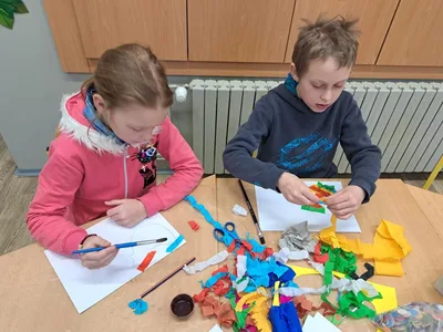 Barevní kohoutci, něco se nám tady klube..., 27. 3. 2024
