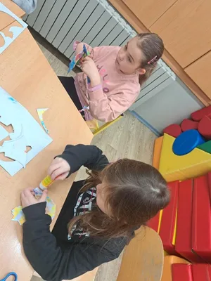 Barevní kohoutci, něco se nám tady klube..., 27. 3. 2024