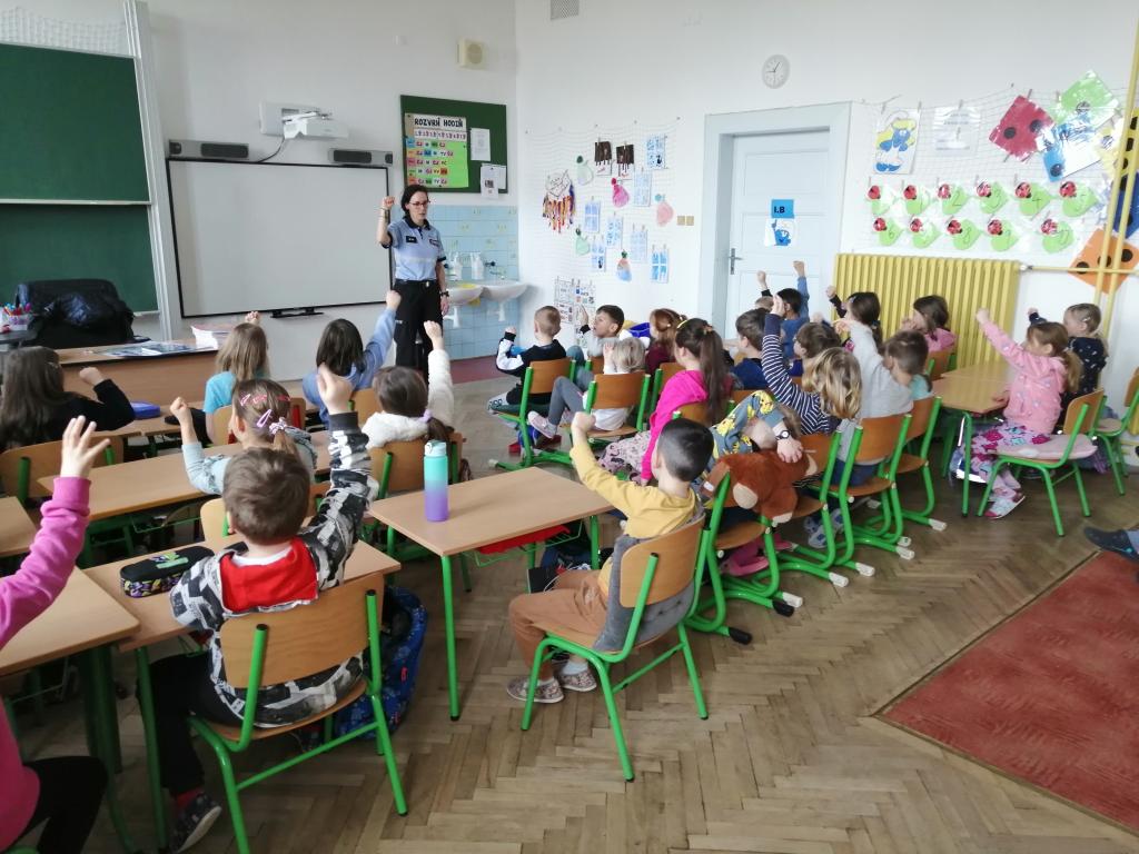 Beseda s Policií ČR - Naše vlastní bezpečí, 27. 3. 2024