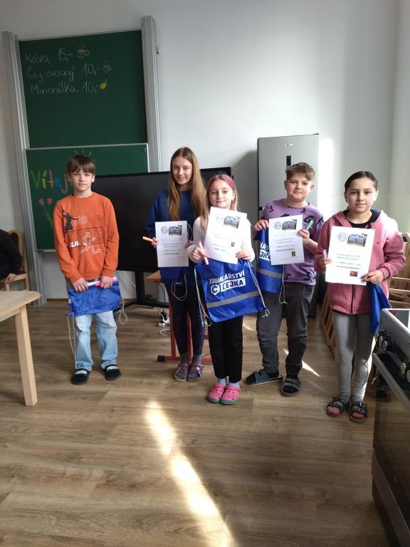Vyhlášení výsledků školní foto a výtvarné soutěže Máme rádi zvířata, 27. 3. 2024