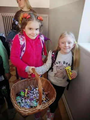 Darujeme lízátka pro nemocné kluky a holky, 3. 4. 2024