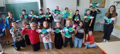 Den Země a naše tvoření, sepsali jsme společně sliby, jak se budeme chovat k naší planetě, abychom ji zachovali pro další generace, 22. 4. 2024