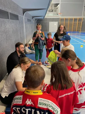 DEN HOKEJE, 15. 5. 2024