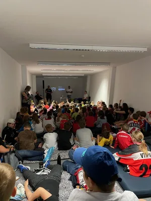 DEN HOKEJE, 15. 5. 2024