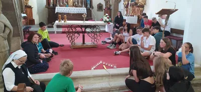 Kostel plný lidí a sedmáků, 17. 6. 2024
