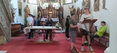 Kostel plný lidí a sedmáků, 17. 6. 2024