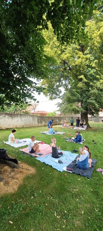 Malování u kostel a a piknik v trávě, 20. 6. 2024