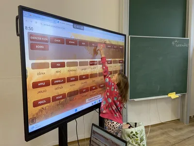 AJ - běhací diktát, interaktivní výukové materiály, 15. 11. 2024