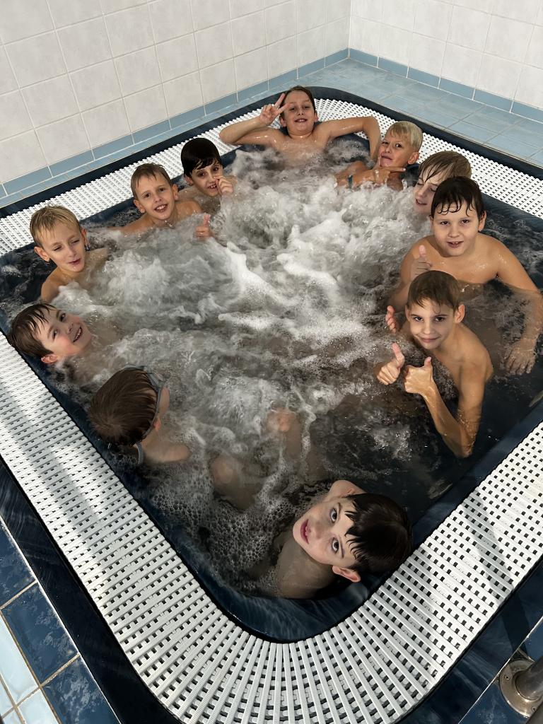 Poslední lekce plavání + předávání vysvědčení, 27. 11. 2024
