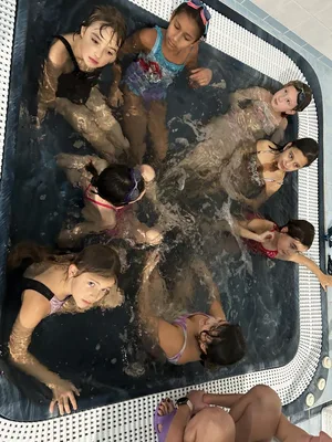 Poslední lekce plavání + předávání vysvědčení, 27. 11. 2024