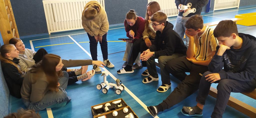 Projektová hodina s AI roboty, 28. 11. 2024