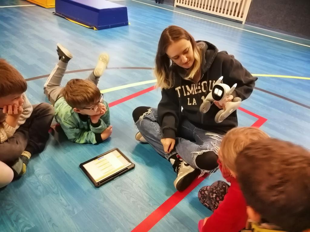 Projektová hodina s AI roboty, 28. 11. 2024