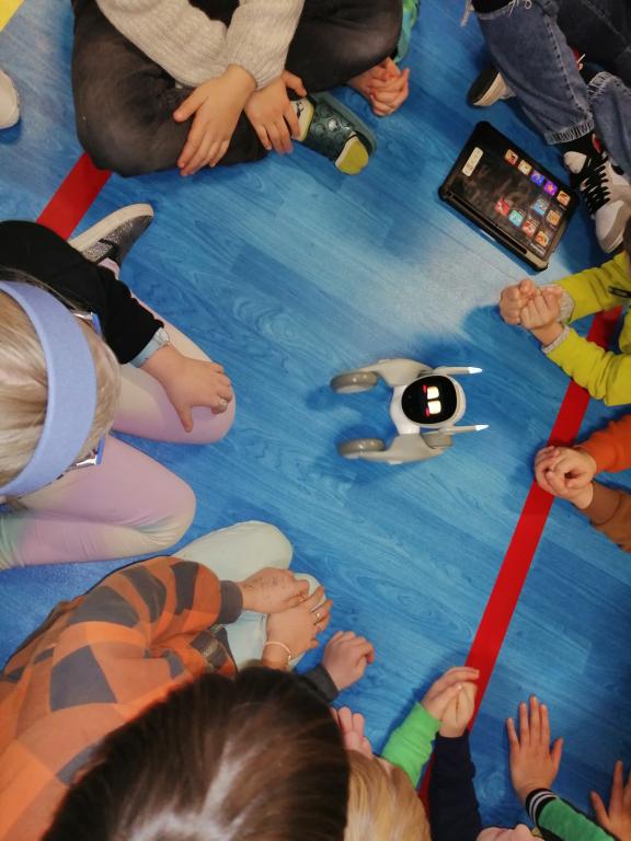 Projektová hodina s AI roboty, 28. 11. 2024