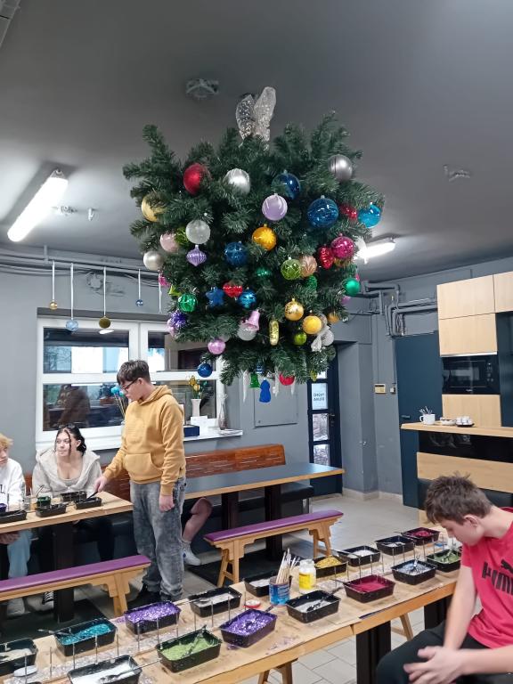 Exkurze do výrobny vánočních ozdob Koulier, 11. 12. 2024
