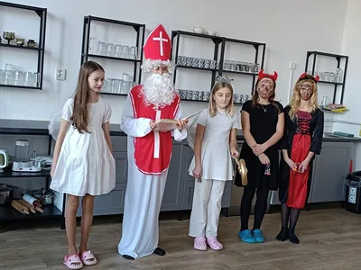 Jak tanečnice roztancovaly čertice a andílky ..., 5. 12. 2024
