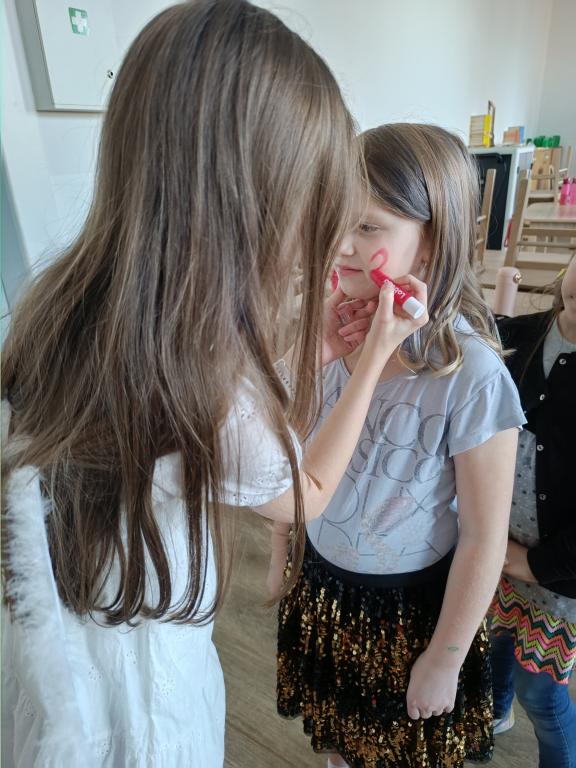 Jak tanečnice roztancovaly čertice a andílky ..., 5. 12. 2024