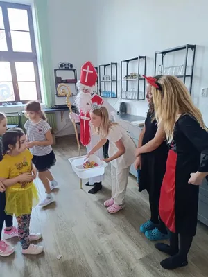 Jak tanečnice roztancovaly čertice a andílky ..., 5. 12. 2024