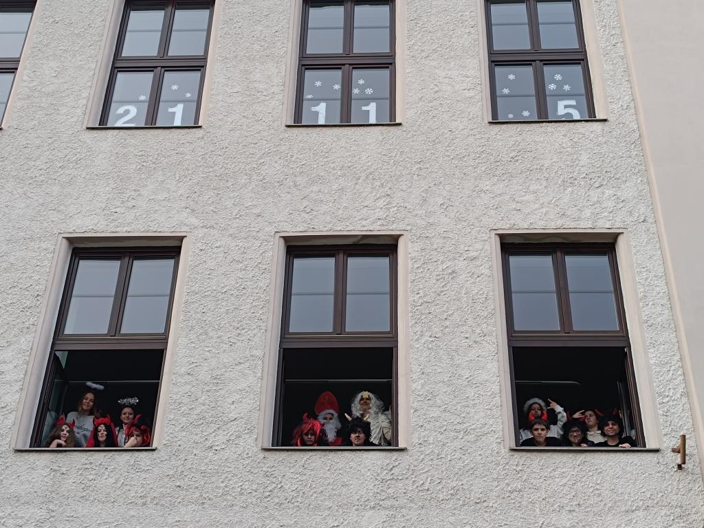 Mikuláš v podání 8. třídy, 5. 12. 2024