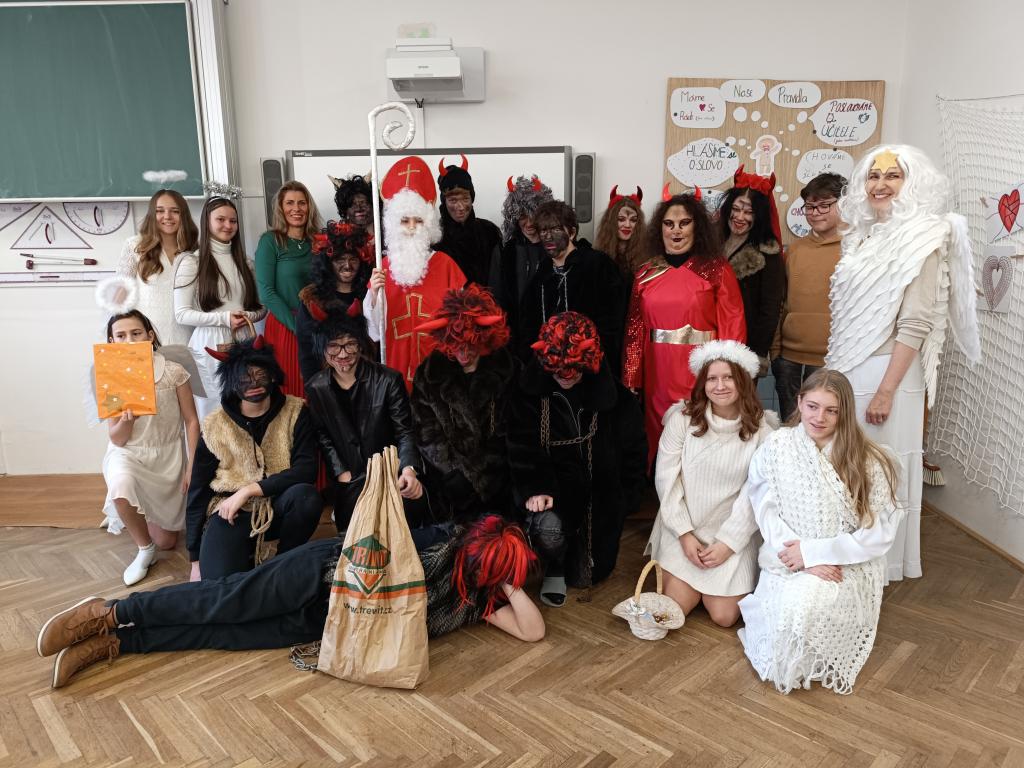Mikuláš v podání 8. třídy, 5. 12. 2024