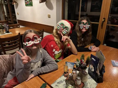 Přespávání ve škole, předvánoční aktivity, 17. 12. 2024