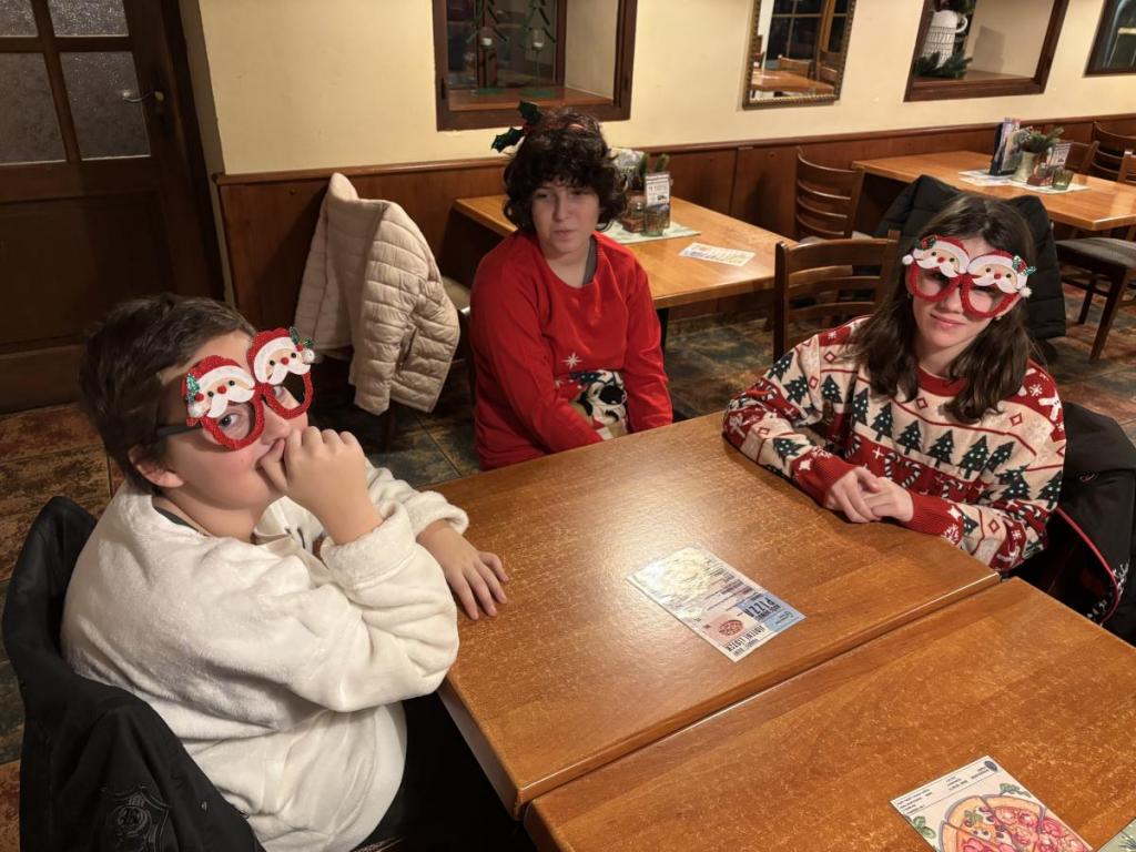 Přespávání ve škole, předvánoční aktivity, 17. 12. 2024