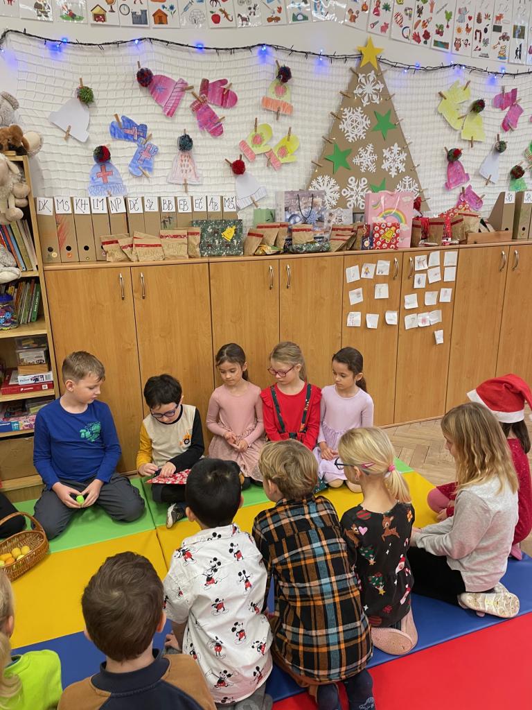 Vánoční den v první třídě, 20. 12. 2024