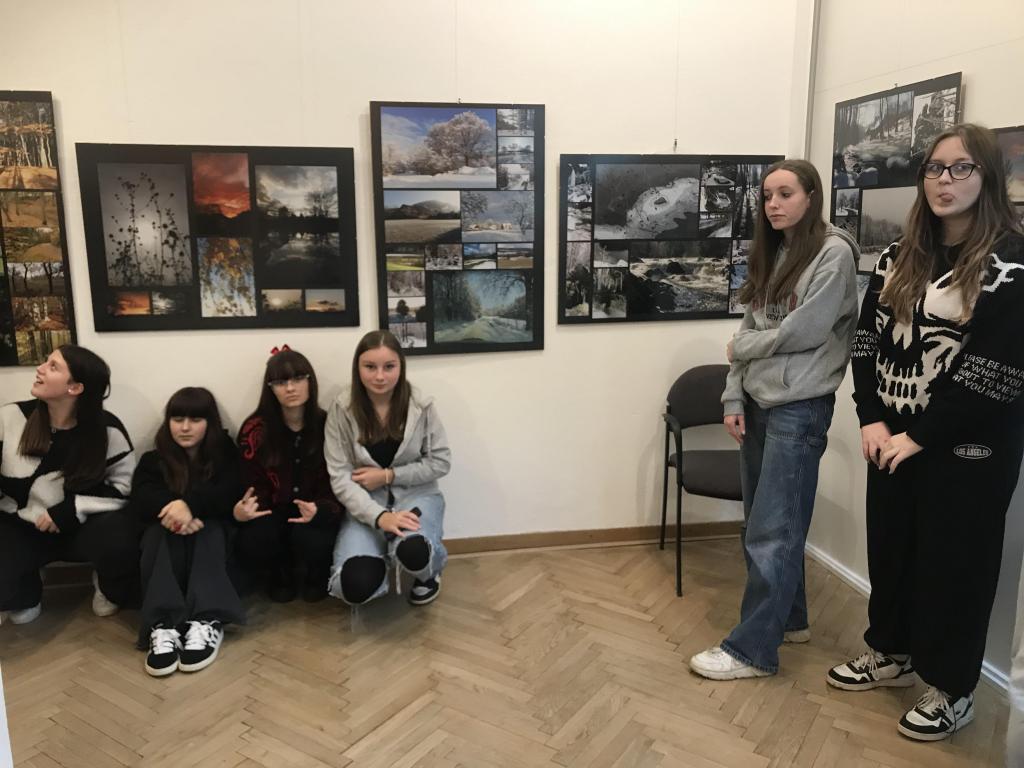Výstava fotografií v městském muzeu, 13. 12. 2024