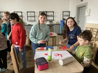 Mikroskopujeme s dětmi z MŠ, projekt Děti dětem - Rostliny kolem nás, 23. 1. 2025