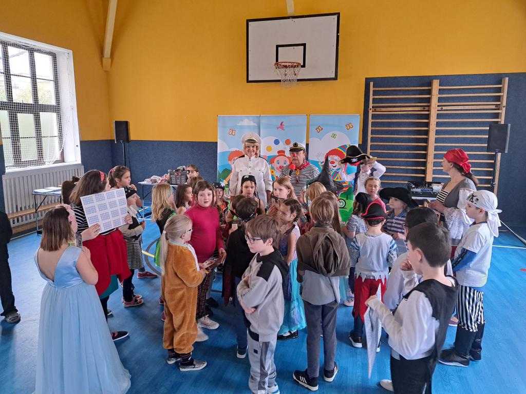 Námořnický bál s Inkou Rybářovou, 14. 3. 2025
