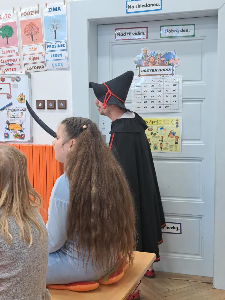 Divadelní představení Z Devatera pohádek, 25. 4. 2025
