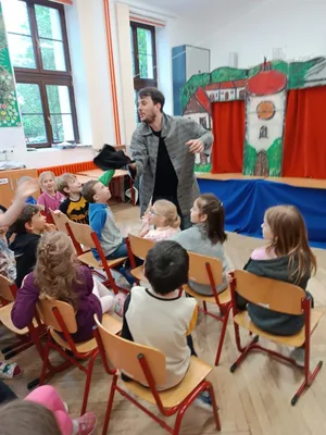 Divadelní představení Z Devatera pohádek, 25. 4. 2025