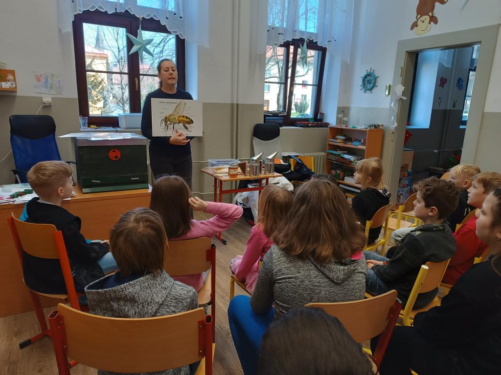 Včely ve družince, 3. 4. 2025