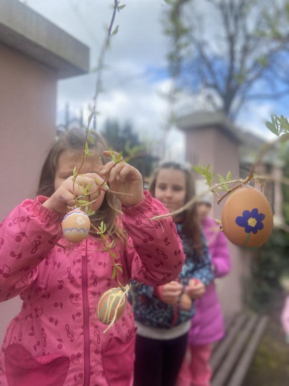 Zdobení školního vajíčkovníku, 1. 4. 2025