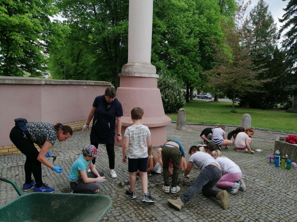 Pracovní činnosti pod širým nebem, 2. 5. 2025