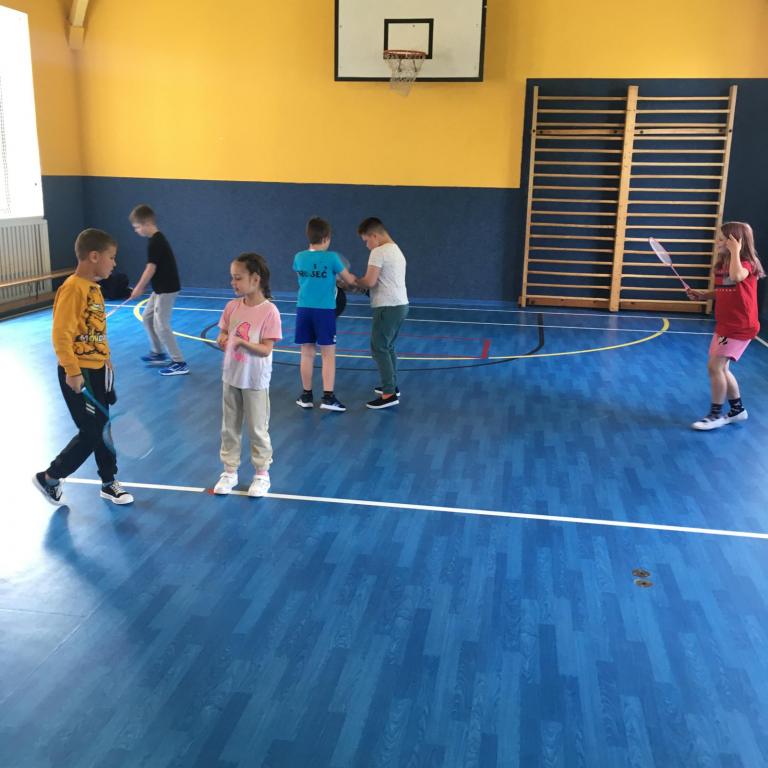 Učíme se badminton, 6. 5. 2025