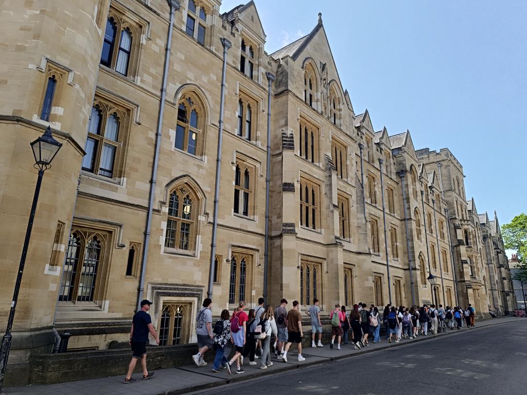 Wales - Oxford, 2. 5. 2025
