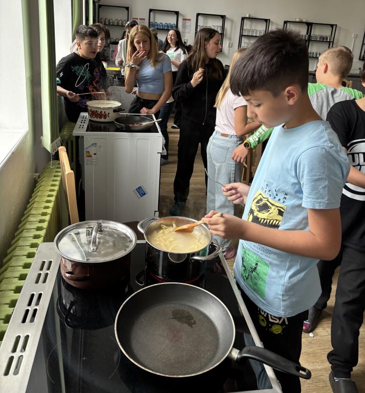 Praktické činnosti - Vaříme, pečeme zdravé pokrmy, 5. 6. 2025