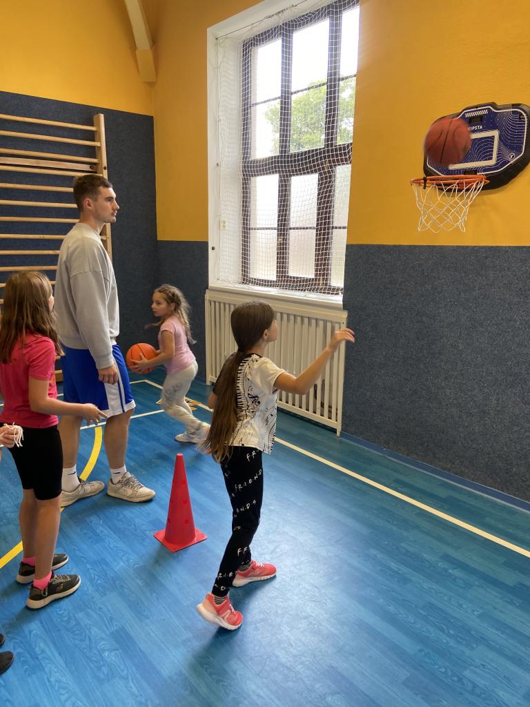 Den s basketbalem, 16. 9. 2025