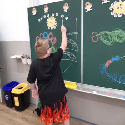 Přípravná třída - kreslíme korálky, 4. 9. 2025