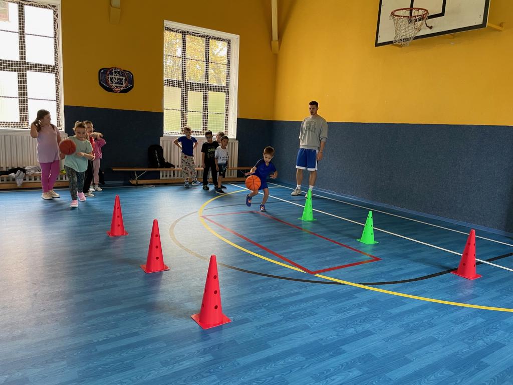 Projektové vyučování - Den s basketbalem, 16. 9. 2025