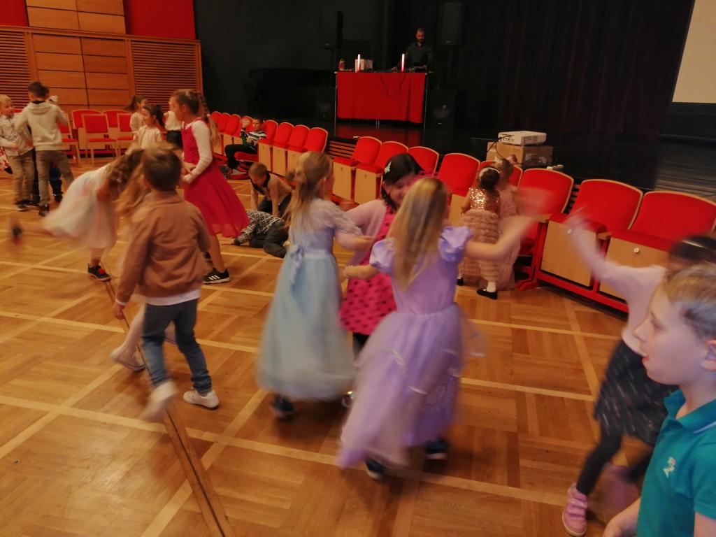 Poslední listopadový týden u prvňáčků, 28. 11. 2025