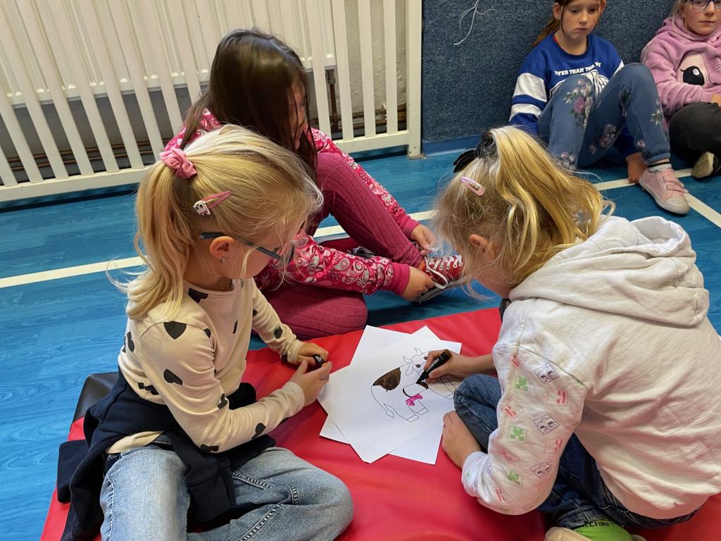 projektové vyučování - Beseda s P. Matulou, 11. 11. 2025