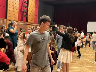 První školní ples a deváťáci tam taky byli, 28. 11. 2025