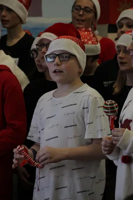 Adventní zastavení - Zpívání u stromečku a projekt Vitamíny, 11. 12. 2025